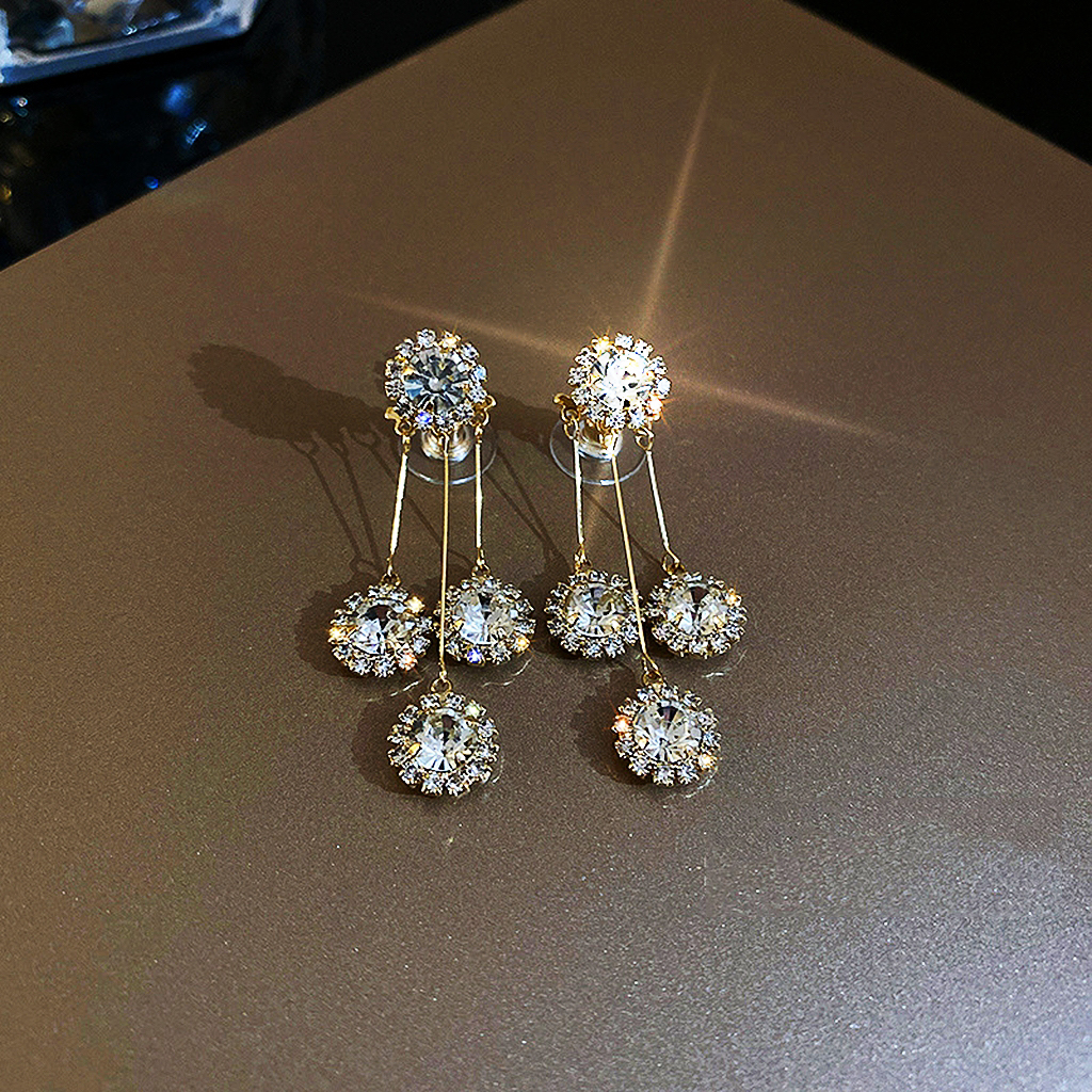 ✨LAST DAY 48% OFF--Flower Earrings with Diamonds