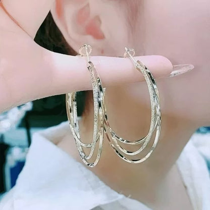 🎁Stunning Multi-Layer Hoop Earrings: Elevate Your Look with Chic Elegance!✨
